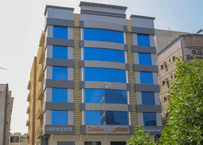 The 40Th Pearl Hotel Suites